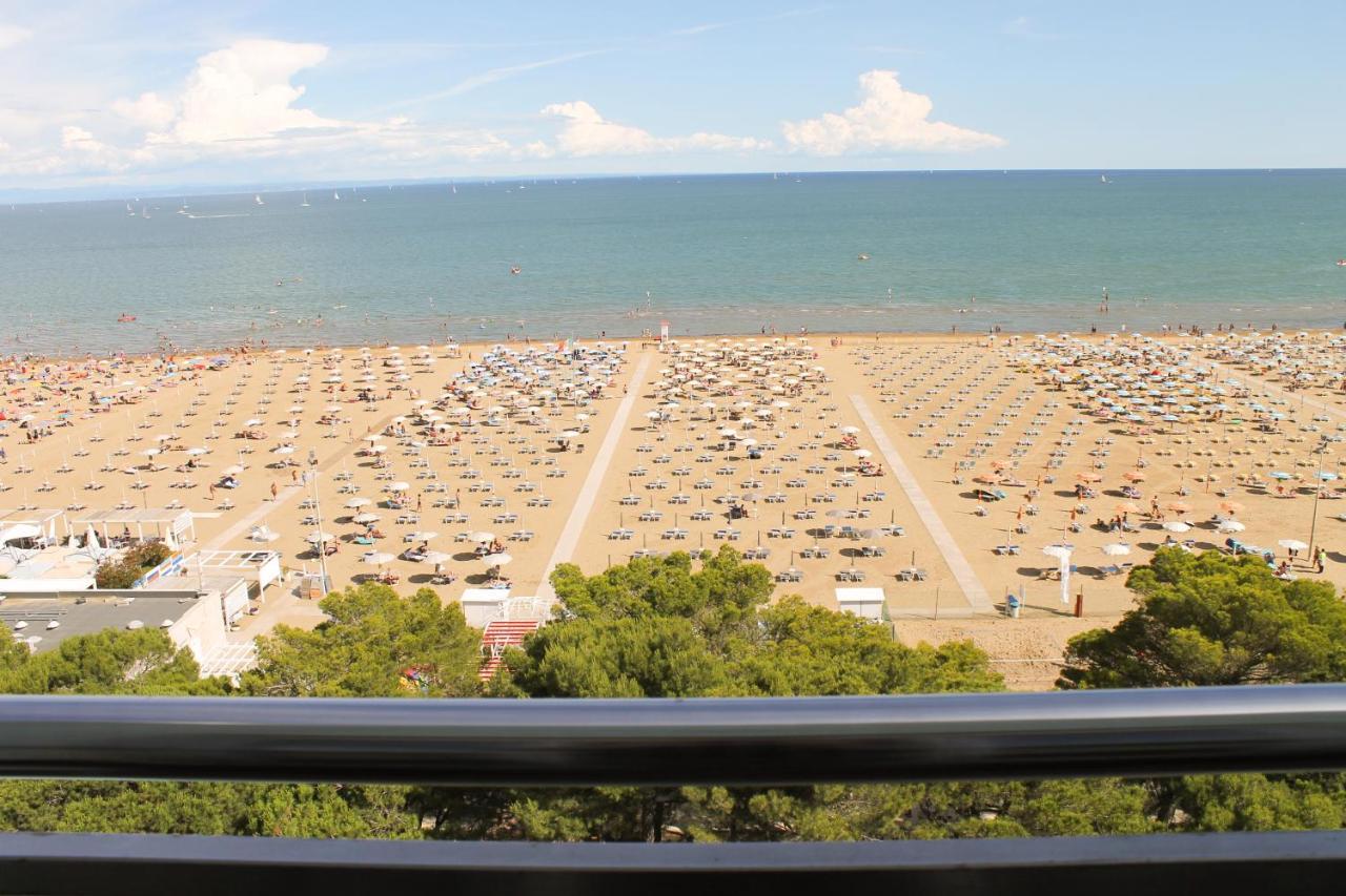 International Seaview Apartments Lignano Sabbiadoro Exterior foto